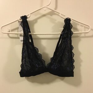 URBAN OUTFITTERS SHIMMER LACE BRALETTE